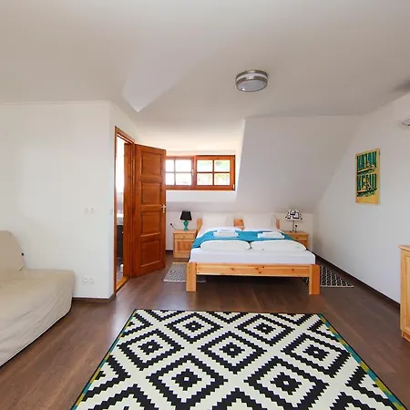 Aracsi Vendeghaz Guest house Balatonfured