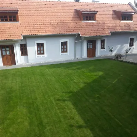 Konukevi Aracsi Vendeghaz 4*