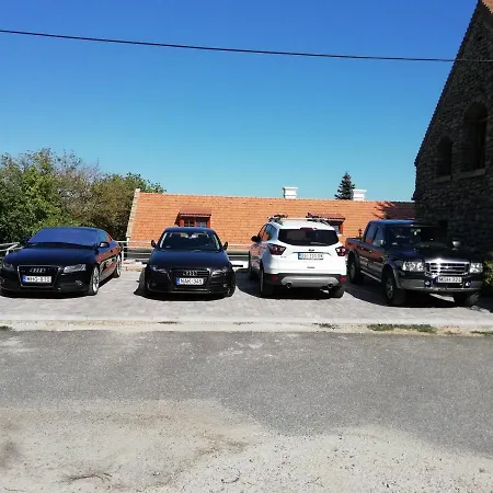 Aracsi Vendeghaz Konukevi